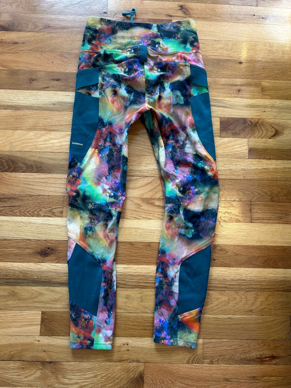 lululemon athletica Cargo Super Hi Rise Hiking Pants - Sunbeam Floral - Picture 3 of 7